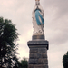 LOURDES--Mária szobor a bazilika előtt
